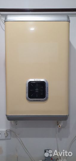 Водонагреватель Ariston ABS Velis PW 50