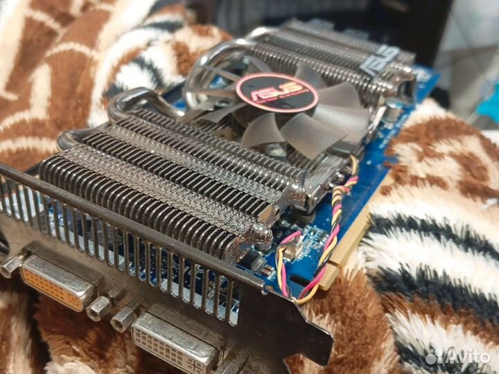 Видеокарта GTS250 512MB