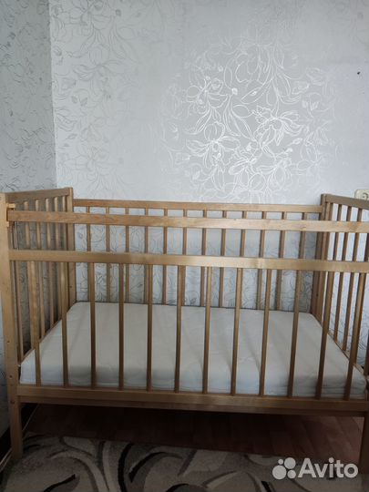 Детская кроватка