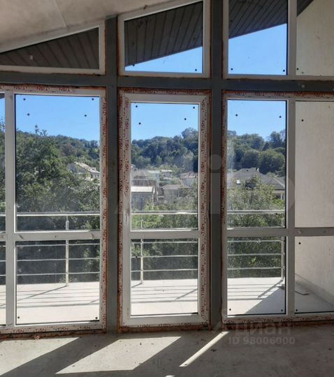 Дом 368,8 м² на участке 3,88 га