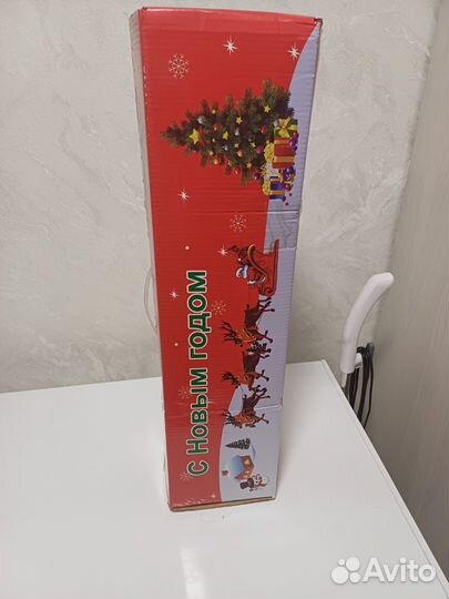 Елка искусственная заснеженная