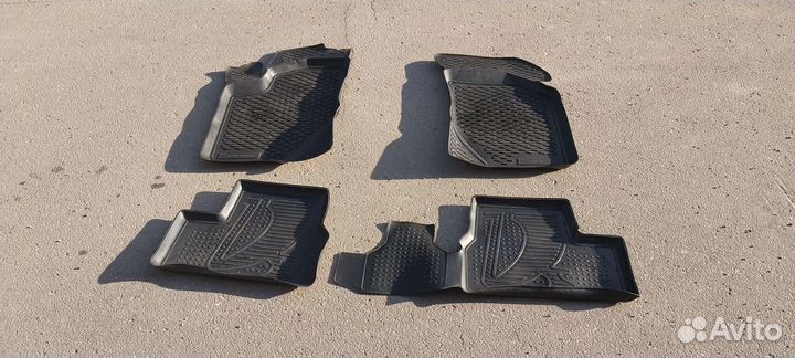 Автомобильные коврики резиновые