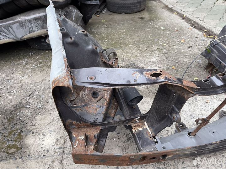 Телевизор Mercedes w124