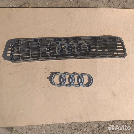 Ауди а4б5 решётка радиатора