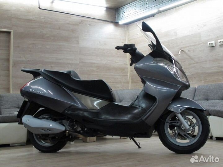 Скутер aprilia atlantic 125 бу