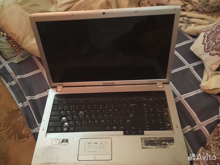 Samsung NP-R730
