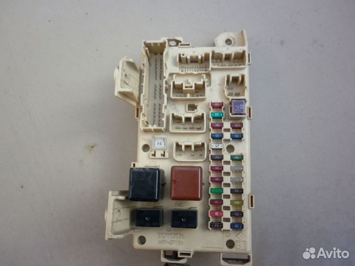 Блок предохранителей тойота ипсум