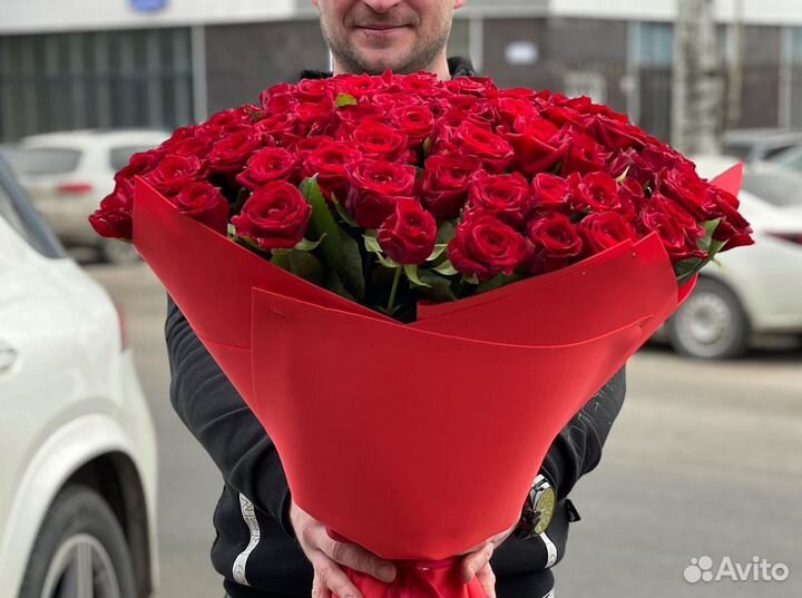 Розы оптом Букеты 25 роз 51 роза 101 роза