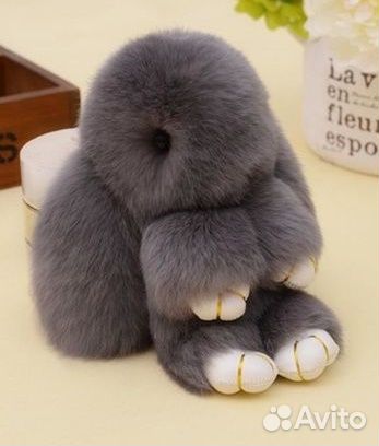 Брелок кролик меховой