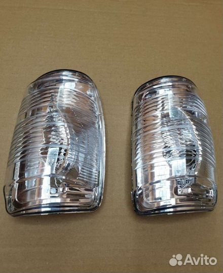 Продам повторитель поворотника Форд Транзит