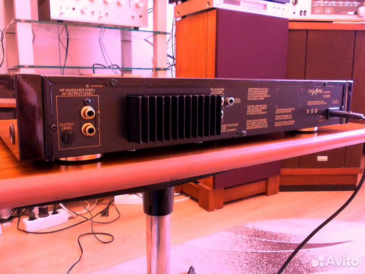 Проигрыватель компакт дисков Grundig CD-9000