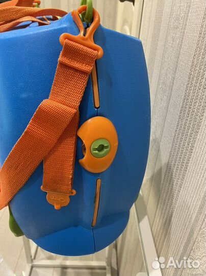Детский чемодан на колесах trunki