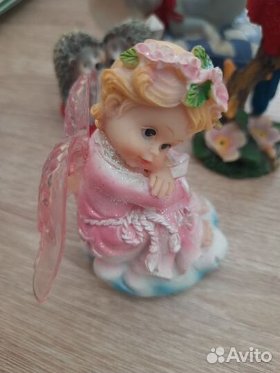 Статуэтки сувенирные