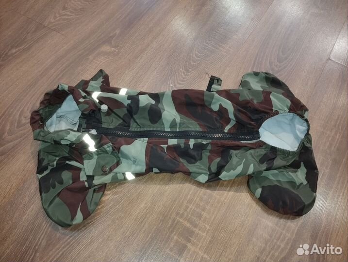 Ошейники, поводки, костюм для собак