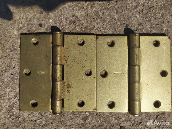 Петли для дверей