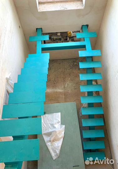 Лестница для загородного дома