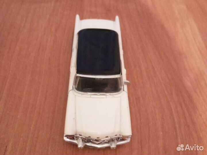 Модель газ 13 чайка