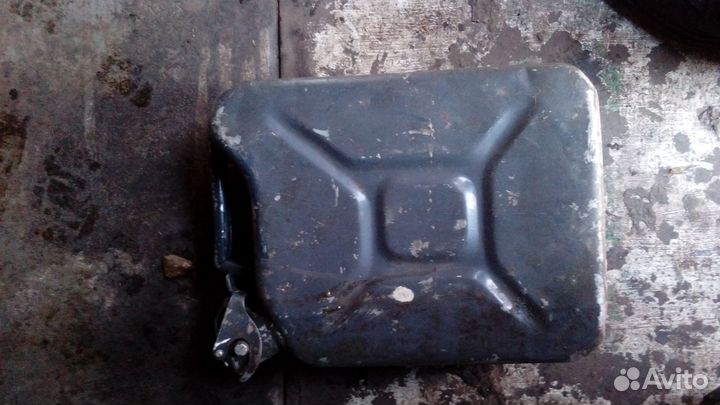 Канистра алюминиевая 10 литров бу