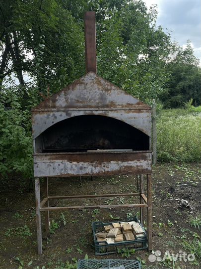 Мангал с крышей