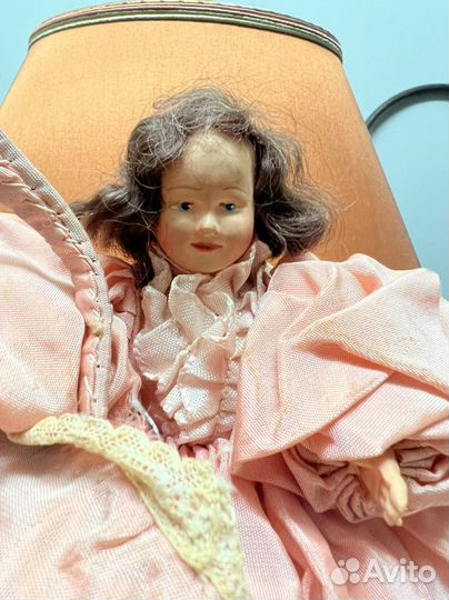 Винтажная кукла