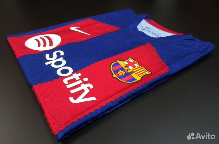 Форма Барселона сезон 22/23