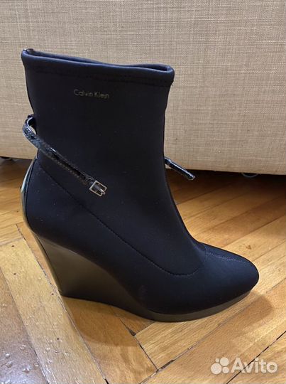 Ботильоны Calvin Klein 38р как новые