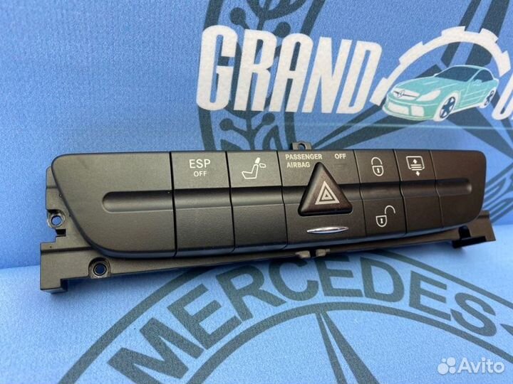 Блок кнопок Mercedes-Benz E-Class W211