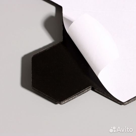 Панель самоклеящаяся,мягкая,30*30см, (новая)