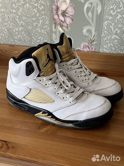 Air Jordan 5 olympic gold