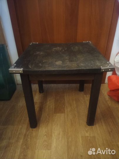 Журнальный столик массив дерева