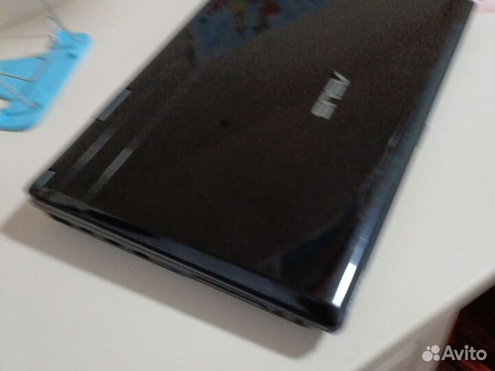 Продаю свой старый ноутбук из 2006-го года