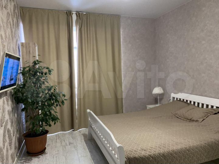 2-к. квартира, 83 м², 1/4 эт.