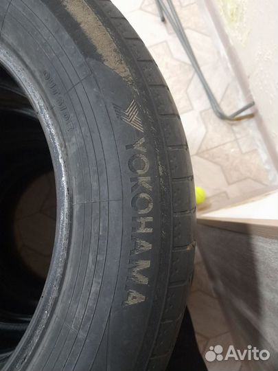 Yokohama BluEarth AE50 215/65 R17 99V