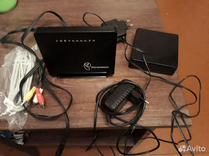 Продаю Роутер Ростелеком