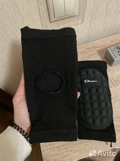 Наколенники demix