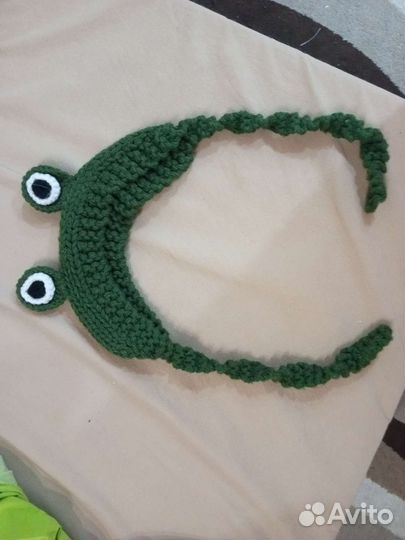 Шапка лягушка