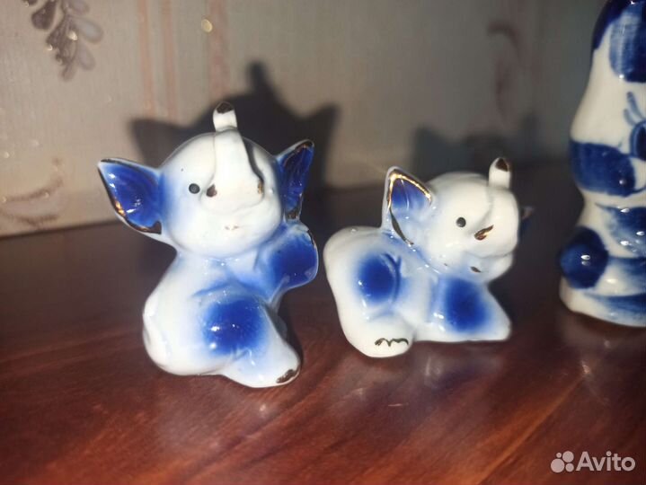 Фигурки и статуэтки, Гжель