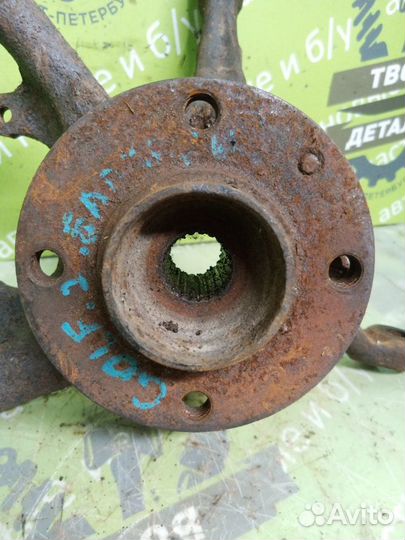 Ступица цапфа кулак передняя левая Vw Golf 2 1.8