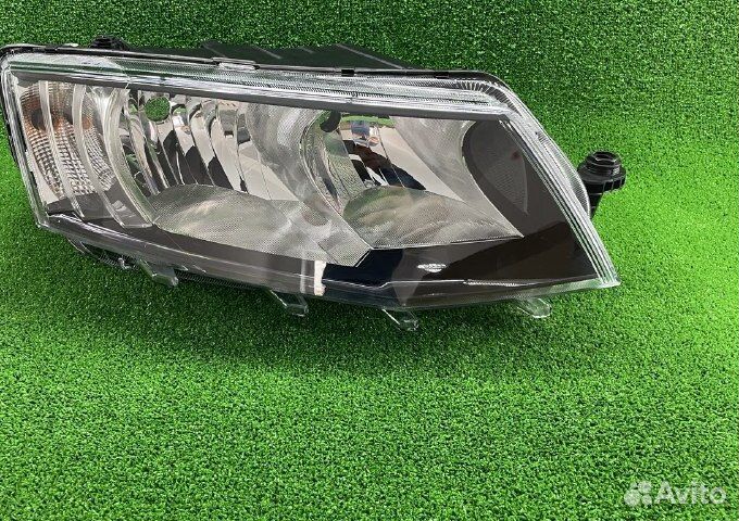 Фара правая Шкода Октавия А7 13-20