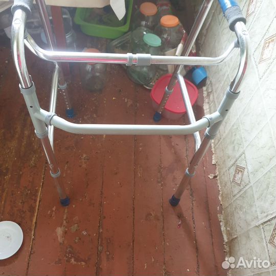 Ходунки для инвалидов