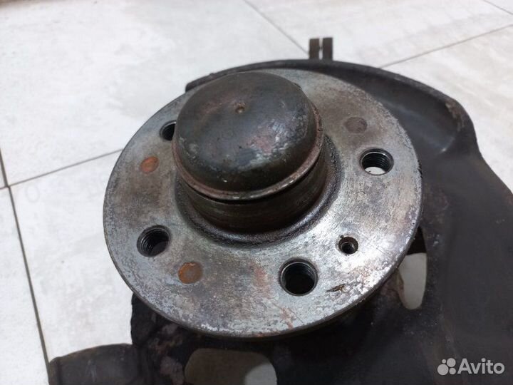 Кулак передний левый Mercedes S600 W140 120.980