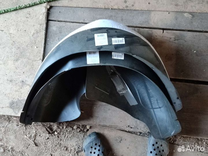 Подкрылки гранта fl