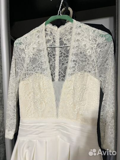 Свадебное платье 42