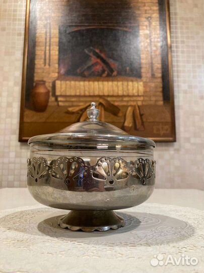 Конфетница, сахарница с крышкой времен СССР