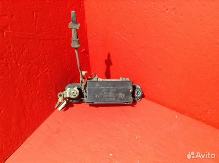 Ручка двери передняя левая Ауди 80/90