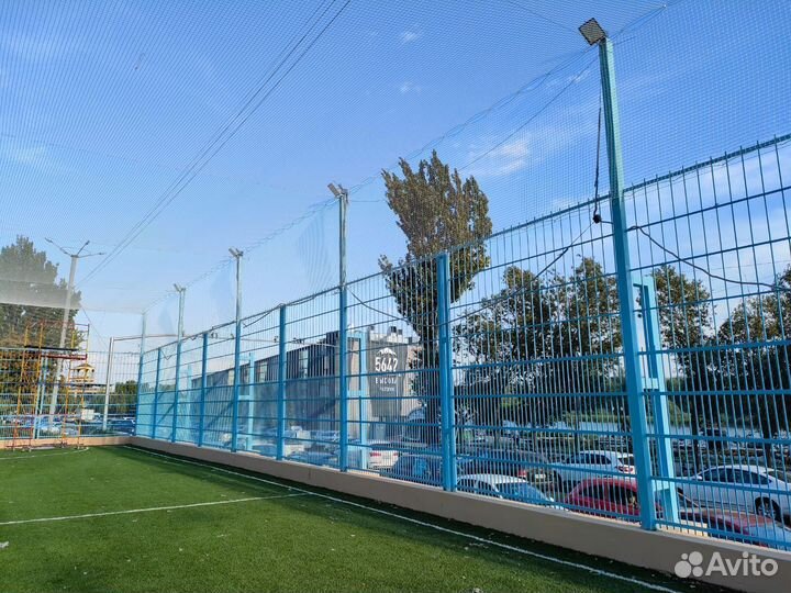 Сетка заградительная для спортплощадки