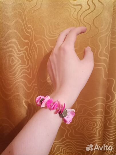 Браслеты с ракушками цветные