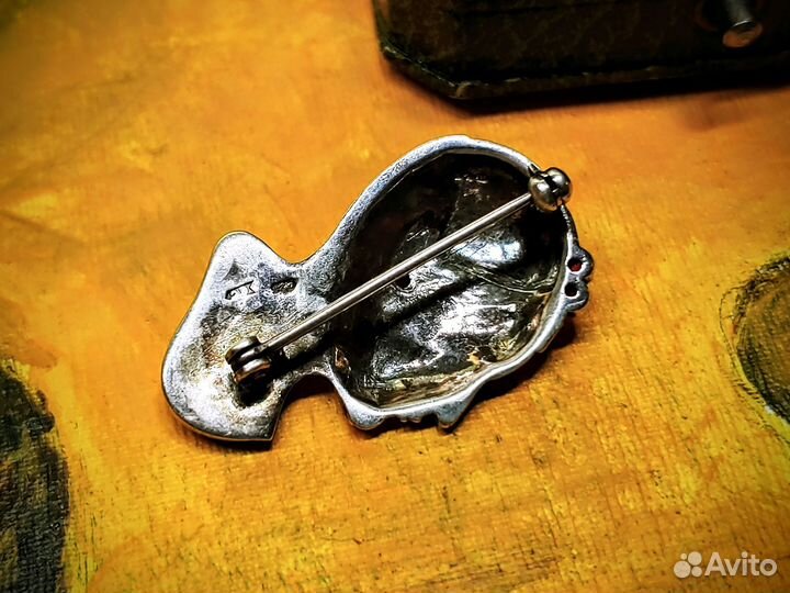 Старинная брошь Ар - Деко