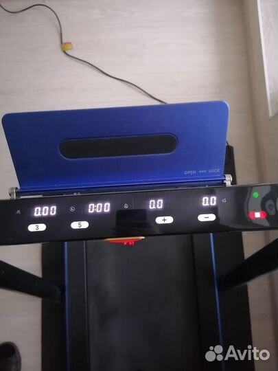 Брендовая беговая дорожка