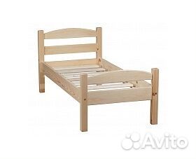 Кровать детская из массива